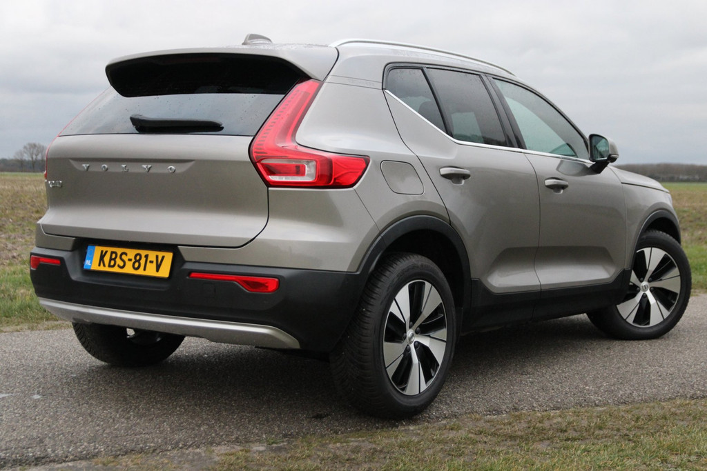 51983298